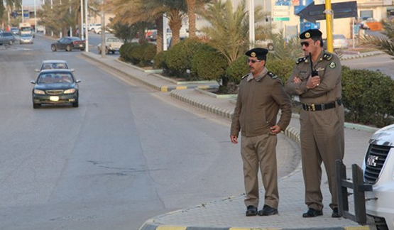 مع انطلاق اليوم الأول للفصل الدراسي الثاني مرور المنطقة ينتشر لضبط الحركة المرورية