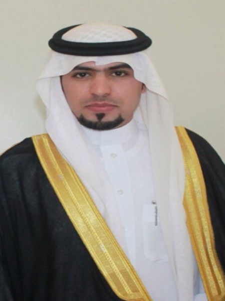 عبدالمجيد جبر المطرفي ينال على البكالريوس.