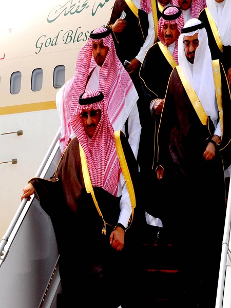 سمو ولي العهد يصل المنطقة الشرقية