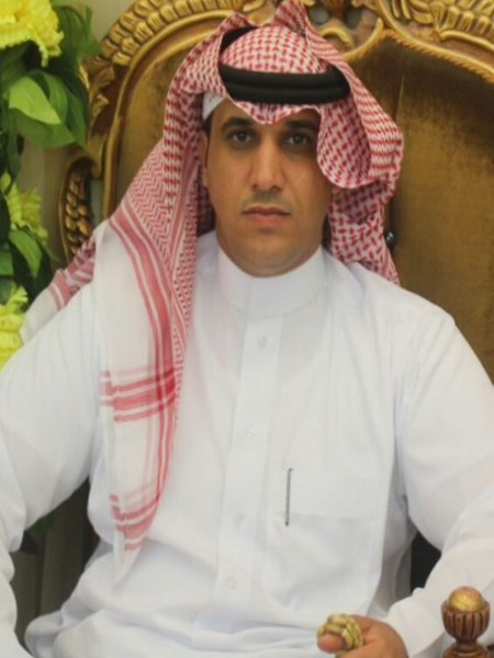 خميس مريح ينال الماجستير في الخدمة الاجتماعية