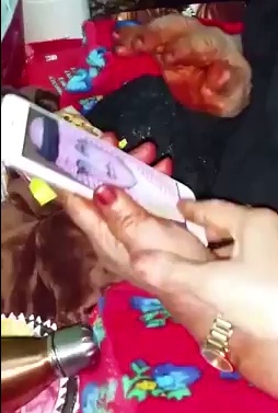 بالفيديو: مُسنة تَرْقِي “ولي العهد”.. وتدعو لولاة الأمر