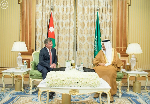 خادم الحرمين الشريفين يعقد اجتماعا مع جلالة ملك الأردن، ويشهدان توقيع محضر إنشاء مجلس التنسيق السعودي الأردني