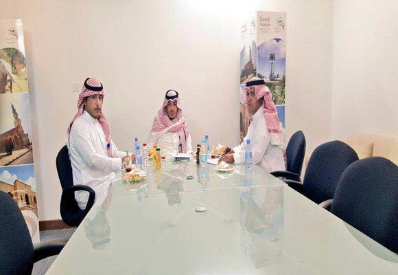 تعليم الشمالية يعقد اجتماعا مع هيئة السياحة والآثار بالمنطقة