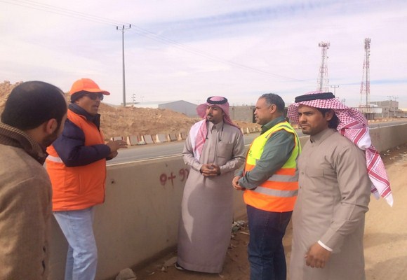 مدير الطرق بالمنطقة يقوم بجولة تفقدية لعدد من التقاطعات