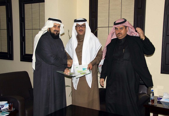 في مكتب التعليم في رفحاء وعدد من مدارس المنطقة توقيع اتفاقية تطبيق مشروع 2015- 9001 iso