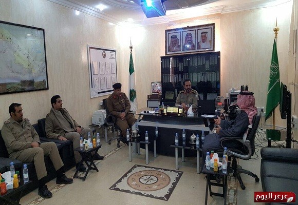 اجتماع بمقر قيادة القوة الخاصة لأمن الطرق بالمنطقة