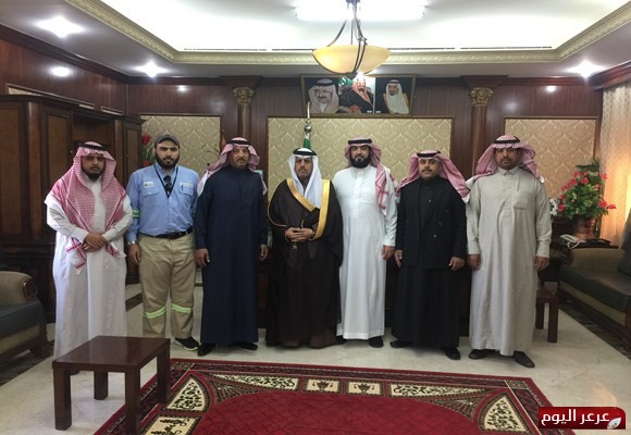 المجلس البلدي بمحافظة طريف يقوم بزيارة محافظ طريف