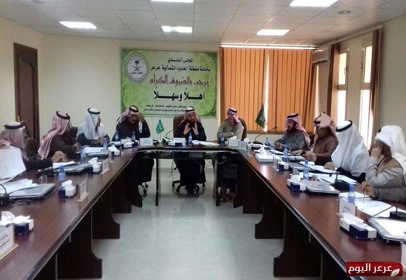 أعضاء المجلس البلدي يقدمون واجب العزاء لأسرة الشهيد عطالله ياسين عطالله الدهمشي