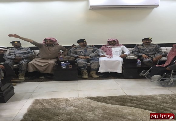 اللواء الجابري ينقل تعازي نائب خادم الحرمين الشريفين للعنزي