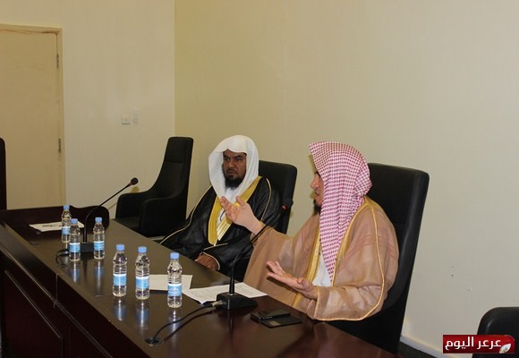 مدير فرع الرئاسة العامة لهيئة الأمر بالمعروف والنهي عن المنكر بالمنطقة يفتتح فعاليات البرنامج التوجيهي في تعزيز الأمن الفكري حملة ( رب اجعل هذا البلد آمناً )