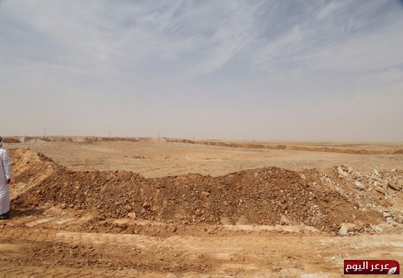 بلدية طلعة التمياط تسور الدحول بسواتر ترابية مؤقتة و وضع علامات عاكسة ليلاً للحد من خطرها