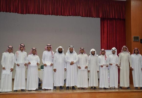 جمعية ألفة بعرعر تنظم أمسية تربوية بعنوان كيف نصنع الأم صانعة العظماء بالتعاون مع أدبي الشمالية