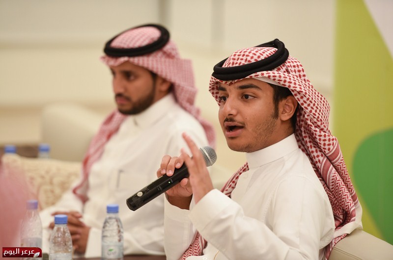 مركز الملك عبدالعزيز للحوار الوطني يستقطب أكثر من 400 شاب وشابه للمشاركة في إثنينيات الحوار