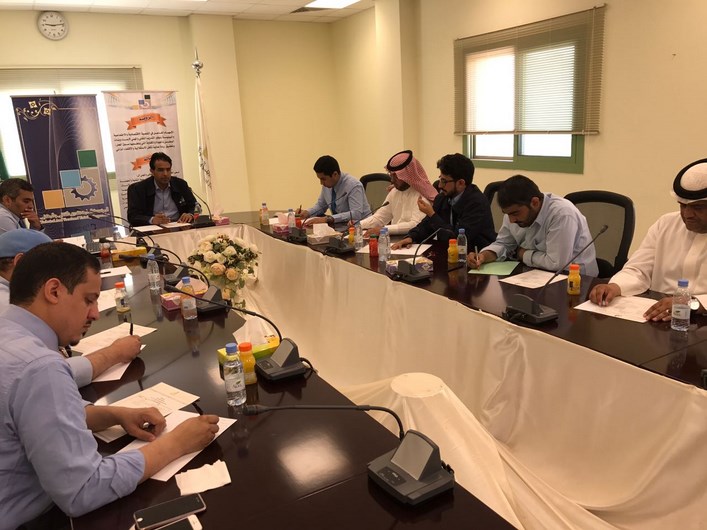 الكلية التقنية بعرعر تعقد اجتماعها الثاني للعام التدريبي