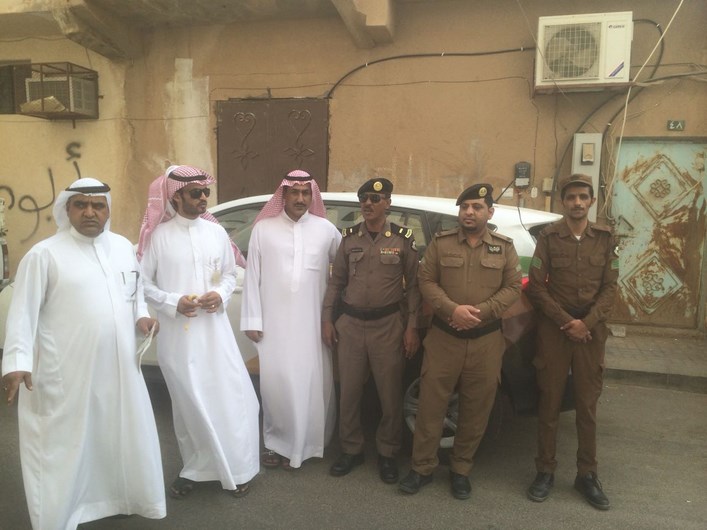 قسم التفتيش بمكتب العمل تقبض على وافد حول سكنه مقرا لصيانة الجوالات