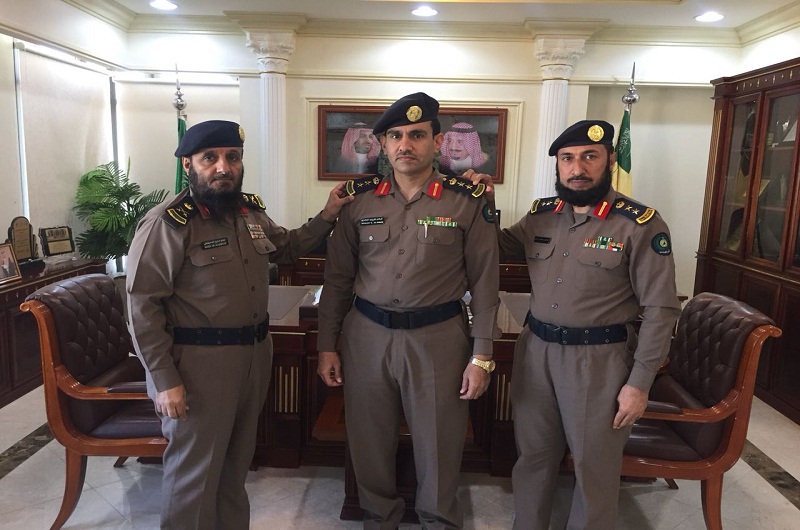 مدير الدفاع المدني بالمنطقة الشمالية يقلد العقيد خالد بن كريم العنزي رتبته الجديدة