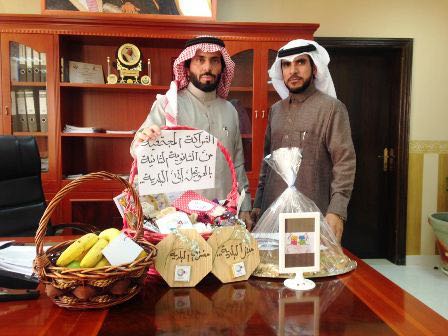 الثانوية الثانية بنات و بلدية العويقيلة يرحبان بالشراكة المجتمعية