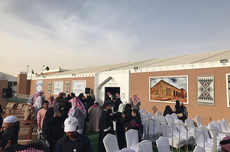 في اليوم الأول للعوائل .. جناح الشمالية يشهد حضور كثيف