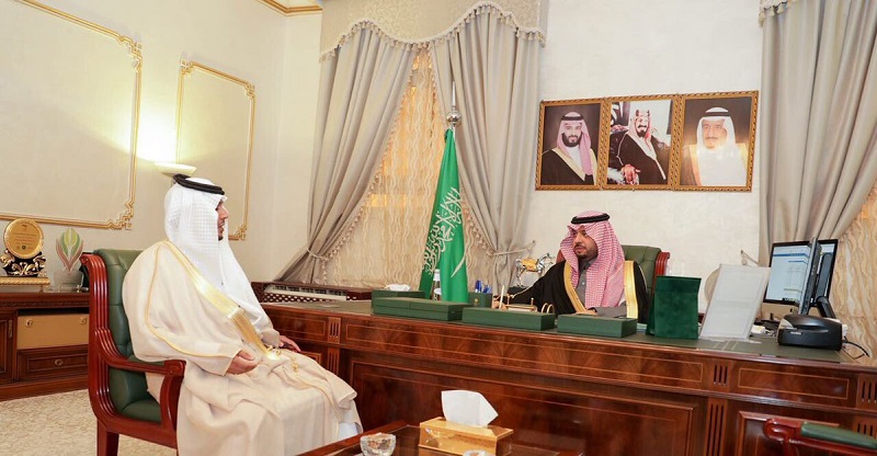 سمو أمير المنطقة يلتقي مدير جمرك جديدة عرعر
