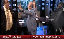 برنامج سياسي على الهواء مباشرة يتحول لمشاجرة والضرب بكل ماوقعت عليه الأيدي !!! ( فيديو)