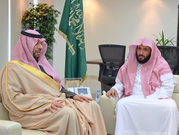 وزير العدل يلتقي أمير منطقة الحدود الشمالية