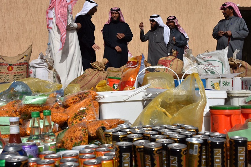 رئيس بلدية محافظة طريف المهندس عوده بن خلف العنزي يوجه بتكثيف جولات صحة البيئة