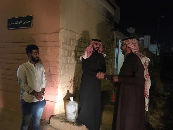 إمارة الحدود الشمالية توجه أمانة المنطقة بمعالجة فورية لمنزل مواطن تضرر من آثار السفلتة