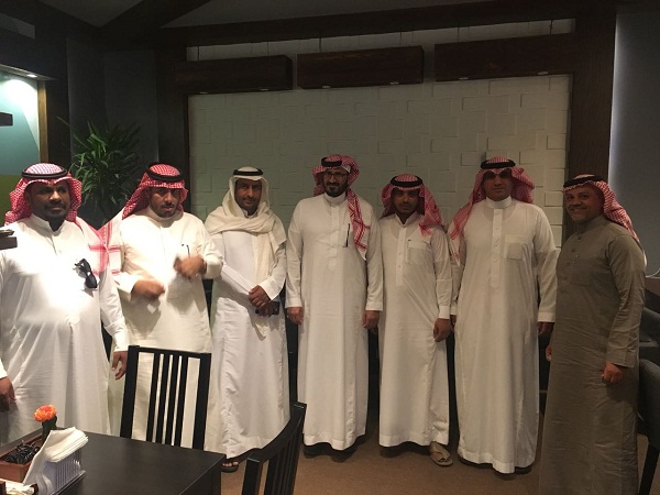 طلبة ماجستير يتعاهدون التواصل بعد التخرج ومحطتهم الاخيرة عرعر