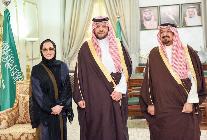 أمير الحدود الشمالية:أهمية تشجيع المرأة السعودية على الإبداع والتميز في كافة المجالات التي تناسبها