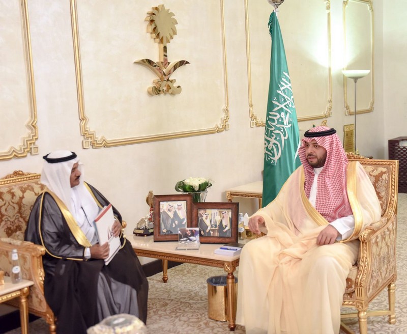 أمير الحدود الشمالية يوجه بدراسة تنظيم ملتقى ثقافي وتاريخي سنوي في سوق لينه ودرب زبيدة