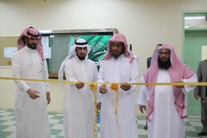 بالصور.. تنمية رفحاء تدشن المعرض التوعوي عن التوحد