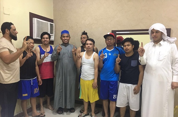 6 فلبينيين يعلنون إسلامهم في تعاوني رفحاء