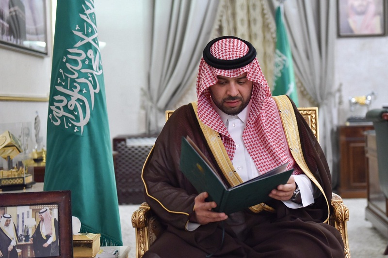 أمير الحدود الشمالية : أدعو جميع أفراد المجتمع لتقديم الدعم والمساندة لهذه الجمعية حتى تستطيع مواصلة رسالتها الإنسانية في خدمة الأيتام