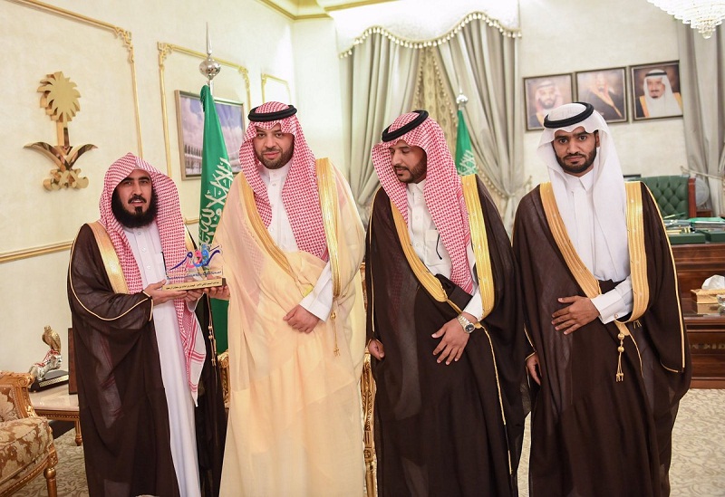 أمير الحدود الشمالية يوجه بعقد اجتماع نصف سنوي للجمعيات الخيرية في المنطقة لتنسيق الجهود وتوحيد الأهداف