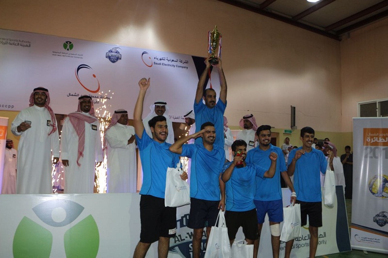 محافظ طريف يُتوج