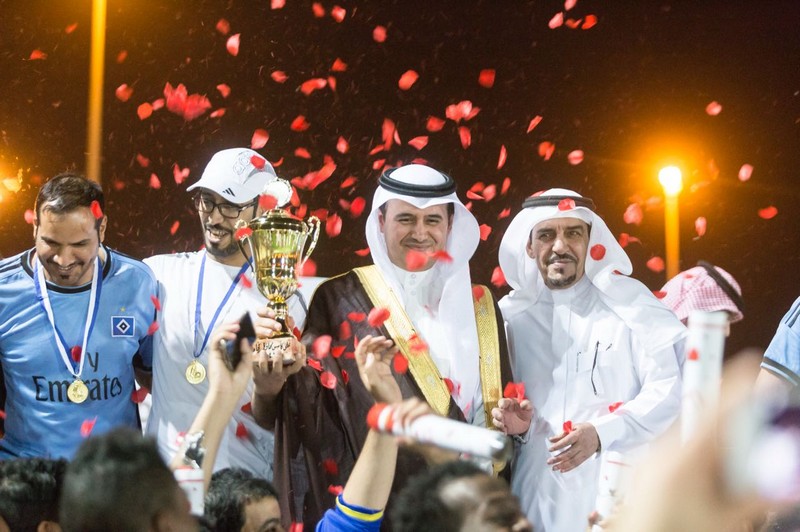 محافظ رفحاء يرعى الكرنفال الختامي لدورة