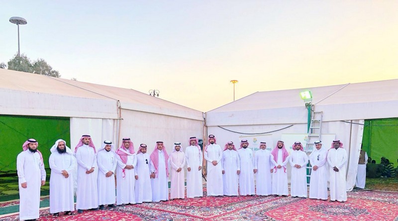 بالصور .. مدراء الدوائر الحكومية برفحاء يزورون مشروع أجران