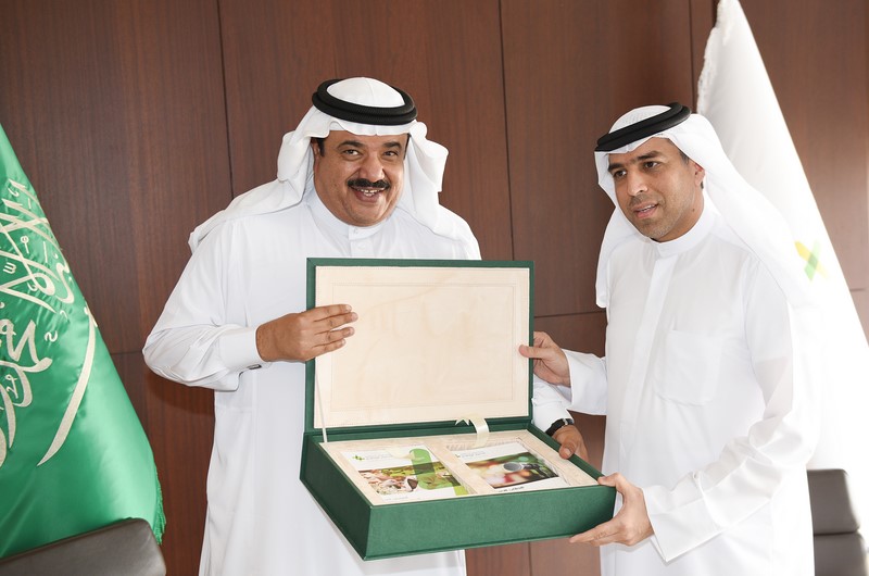 الأمين العام لمركز الملك عبدالعزيز للحوار الوطني يستعرض مع رئيس اللجنة المنظمة للقمة العالمية للتسامح فرص التعاون المشتركة