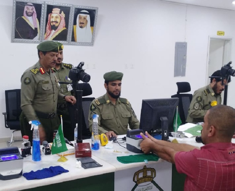 توافد ضيوف الرحمن على منفذ جديدة عرعر