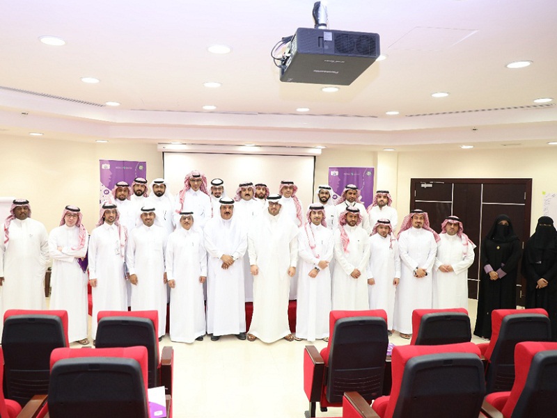 تلفزيون الخليج وأكاديمية الحوار يدربان 22 إعلامياً وإعلامية على مهارات الحوار الإعلامي الناجح