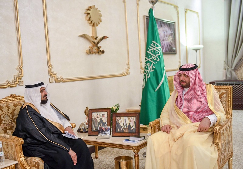 أمير الحدود الشمالية يستقبل مدير عام التعليم بالمنطقة