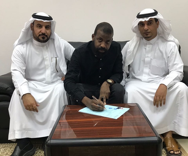 بدعم من الرمز ناصر العديلي .. لاعب النصر والقادسية سابقاً ينضم لنادي عرعر