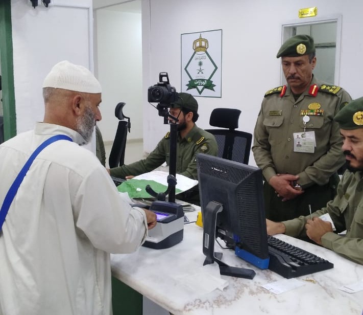 مدير جوازات الشماليه يقف على إنهاء إجراءات مغادرة الدفعه الاخيره من الحجاج العراقيين