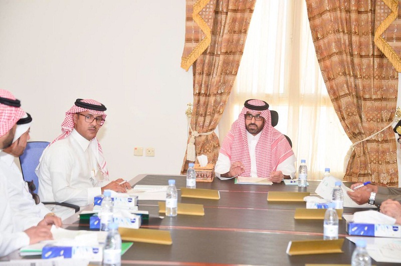 وكيل إمارة الحدود الشمالية يرأس اجتماع اللجنة التفيذية العليا لبرنامج التوطين الموجه بالمنطقة