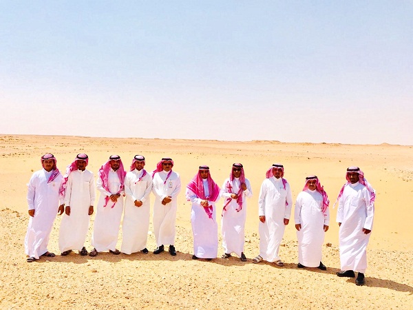 وفد من هيئة السياحة يزور المواقع التراثية والتاريخية بالحدود الشمالية