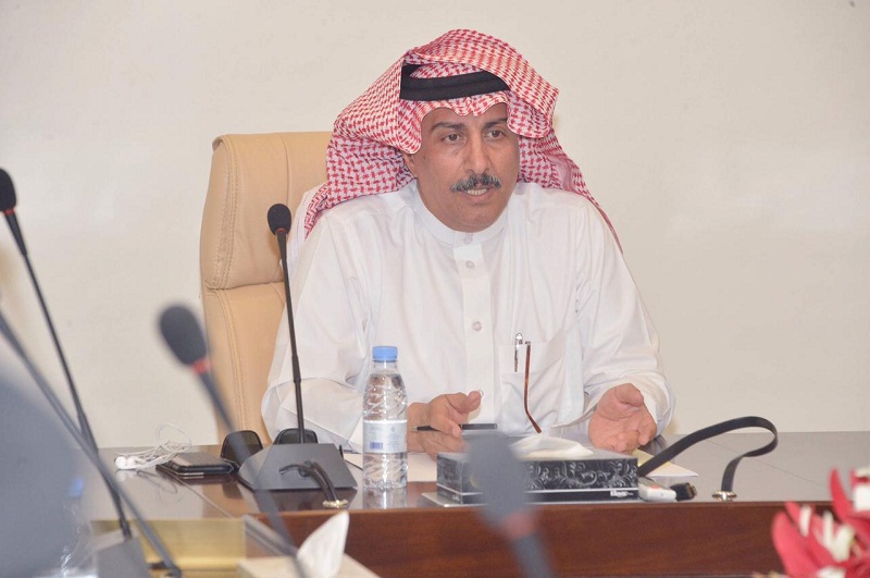 وكيل إمارة الحدود الشمالية للشؤون الأمنية يعقد اجتماعًا بالقيادات الأمنية