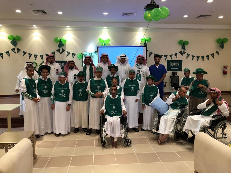 مركز التأهيل الشامل بعرعر يقيم احتفالاً باليوم الوطني 88