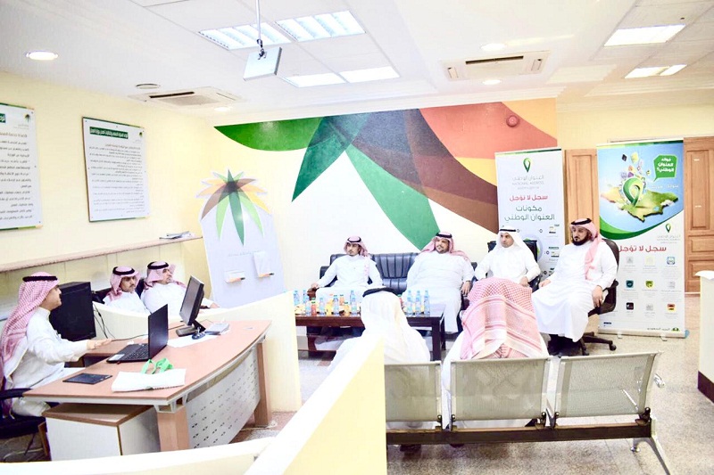 الحماد يلتقي مدير عام بريد منطقة الحدود الشمالية