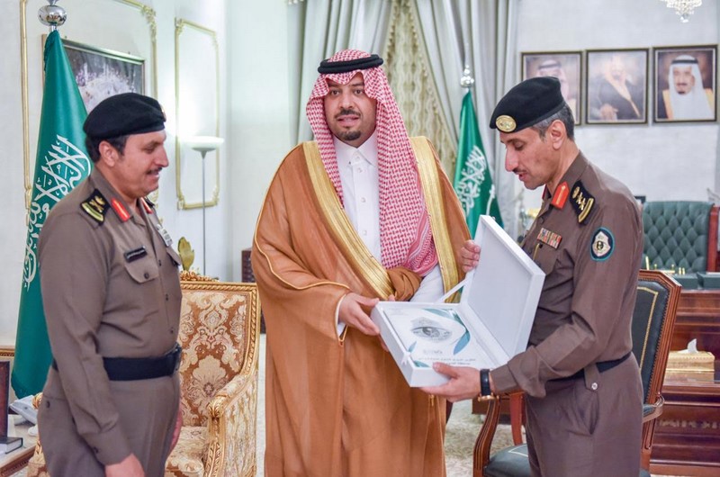 أمير منطقة الحدود الشمالية يستقبل مدير الإدارة العامة للمرور في المملكة