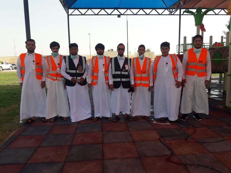 فريق رؤية التطوعي يشارك أمانة المنطقة بمبادرة ( بيئتنا حياتنا )